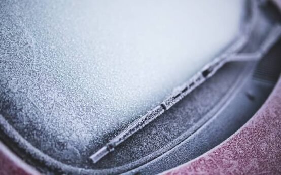 How to Use an Ice Scraper on Your Windshield
