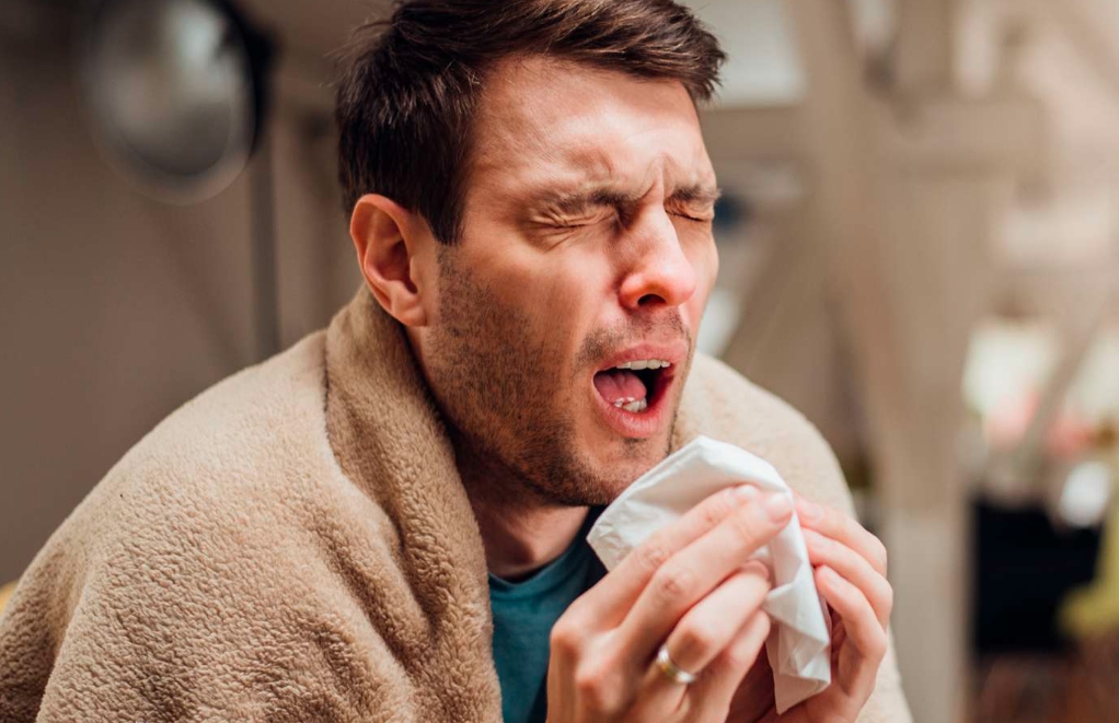 Man suffers throat injury after holding back a sneeze