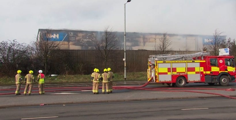 Fire at Glasgow recycling plant sparks