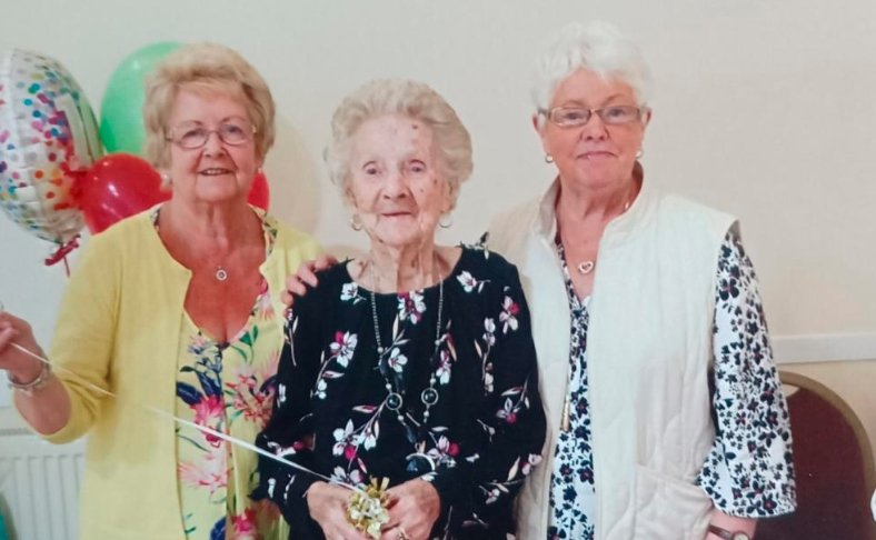 100-Year-Old Glasgow Southsider Shares Secret to Long Life