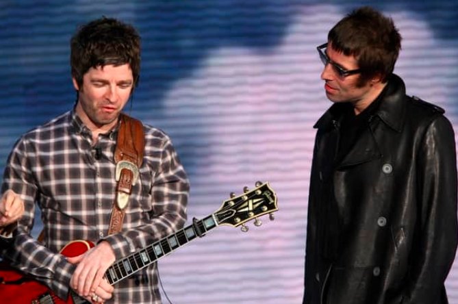 oasis fans book affordable accommodation edinburgh concert