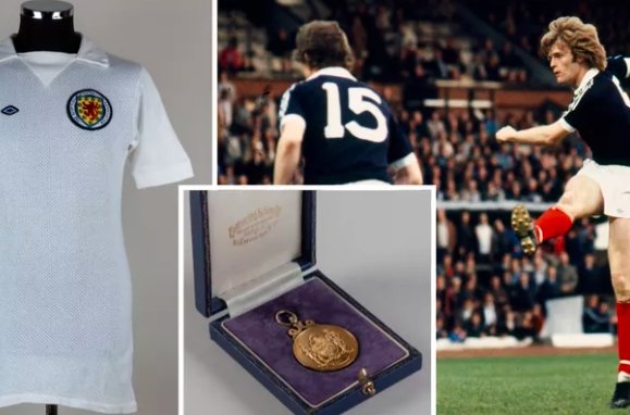 Gordon McQueen’s Iconic Match Shirts and Medals Up for Auction