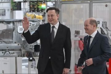 Elon Musk Urged to Build Tesla Gigafactory in Scotland Following Reform UK Support