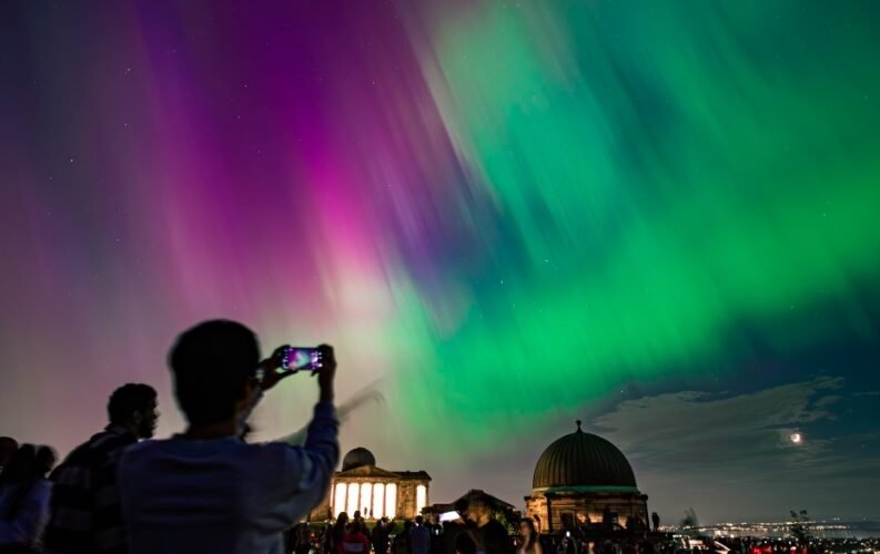 Northern Lights Show Starts 2025: Aurora Illuminates Scotland’s Skies for Hogmanay After Fireworks Cancellations