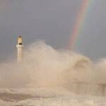 Storm Éowyn: Explosive “Bomb Cyclone” Set to Hit UK and Ireland with Winds up to 100 mph