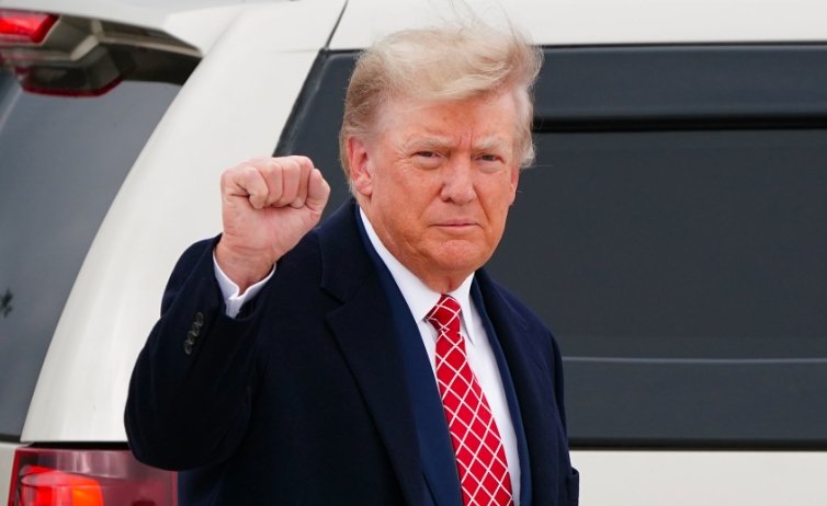 Trump Considers Meeting King Charles in Scotland for Historic State Visit
