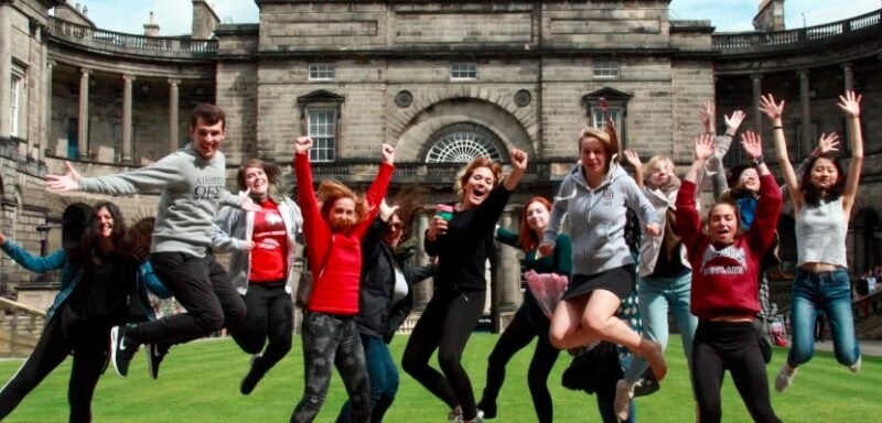 Big Drop in Overseas Students at Scottish Universities