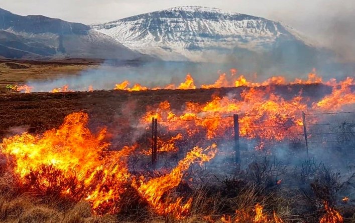 Crews Battle Wildfire in Scotland as ‘Extreme’ Risk Alert Issued