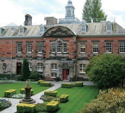 Dundee University Secures £40m Bailout Amid Deepening Financial Crisis