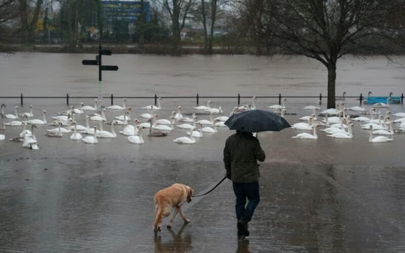 Scotland Braces for Heavy Rain as Met Office Issues Flood Warning Across the West Coast