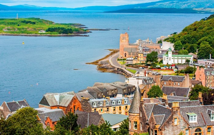 Oban Beats the South: Scotland’s Affordable Coastal Gem Tops UK Beach Town Rankings