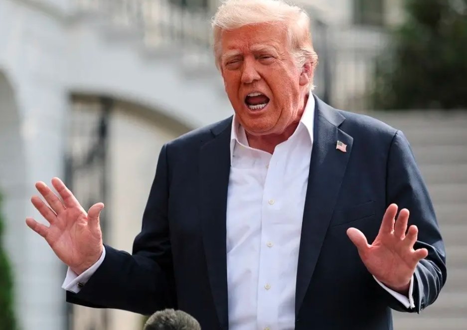 white house press pool scotland wsj trump exclusion