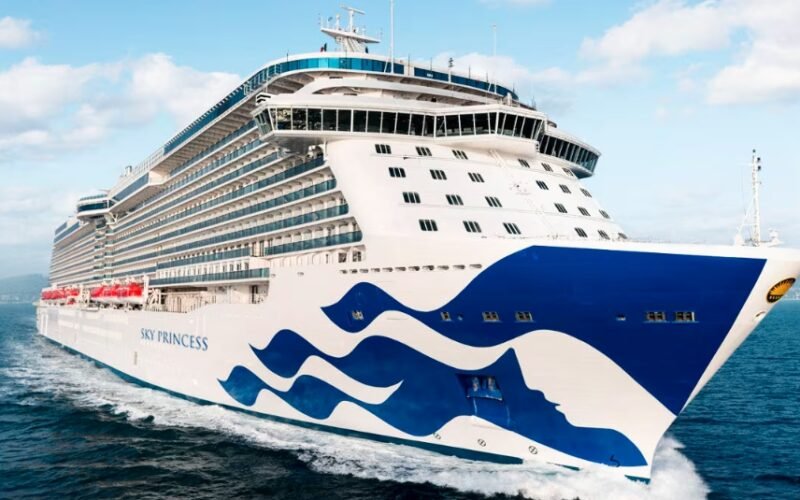 23-Night British Isles Cruise-Land Tour Blends Coastal Grandeur With Inland Luxury