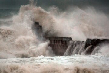 Storm Floris Batters Scotland with 85mph Winds