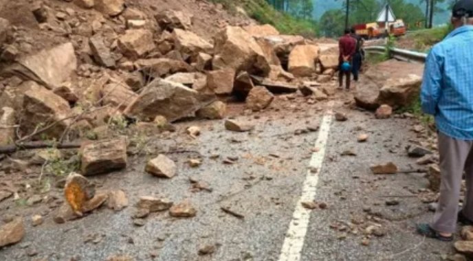 landslide road blockage