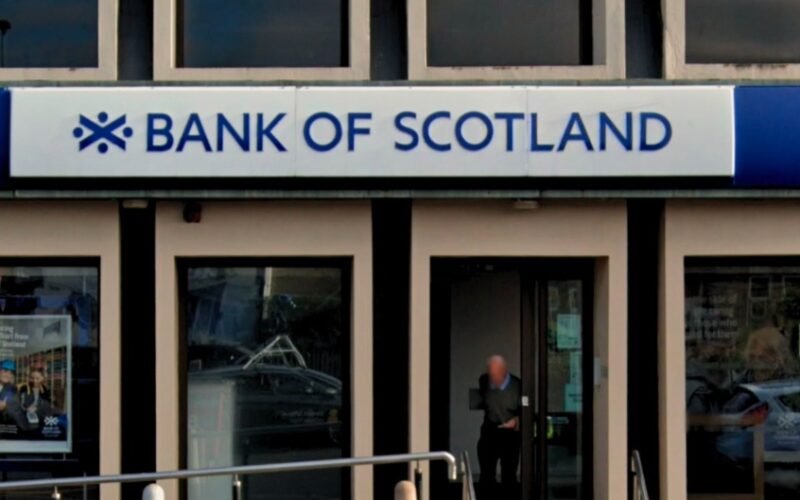 Bank of Scotland Closes 13 Branches in 2026