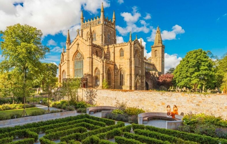 Discover Dunfermline: Top Edinburgh Alternative