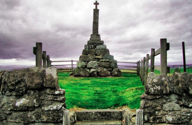 Scottish witchcraft memorial
