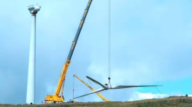 Hagshaw Hill wind farm turbines