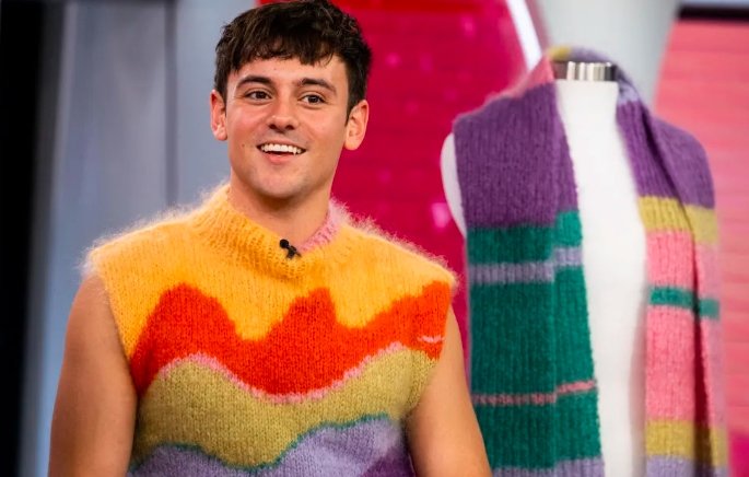 Tom Daley knitting controversy