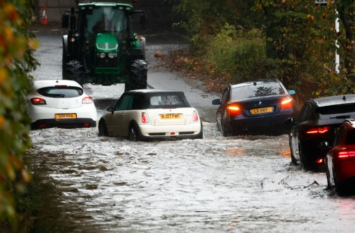 Scotland Roads Shut by Floods Amid Heavy Rain