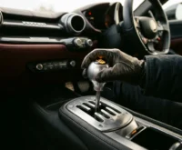 Ferrari 12Cilindri Manuale gated six-speed shifter interior