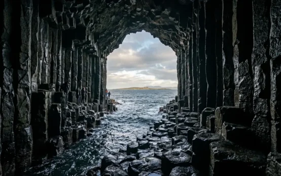 Fingal's Cave basalt columns acoustic chamber