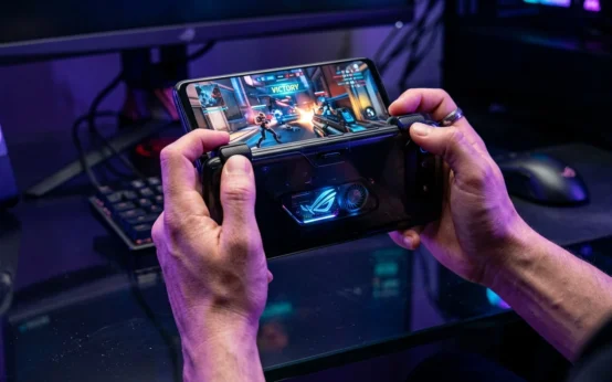 nubia Neo 5 GT Special Edition AquaCore liquid air cooling