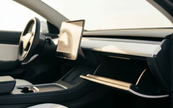 Tesla Grok voice assistant controls glovebox and phone calls