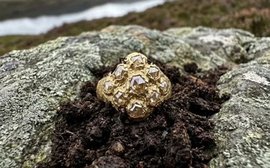 Scottish contemporary jewellery gold pearls Edinburgh makers