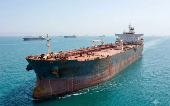 Strait of Hormuz tanker traffic stalemate oil price risk