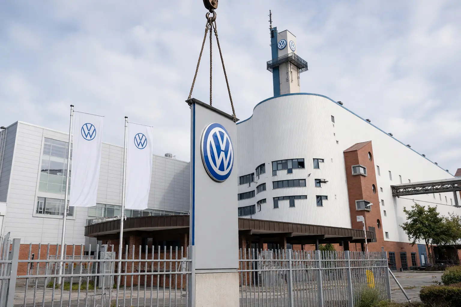 Volkswagen Osnabruck plant sold to Aurelius Lower Saxony