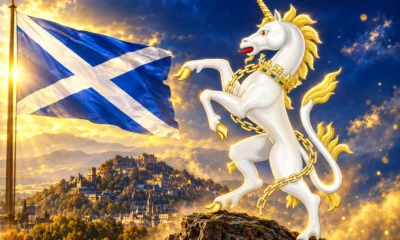 Scotland unicorn national animal gold chain royal arms